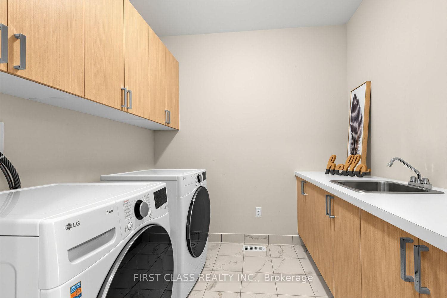15 Kenneth Campbell Court photo 29
