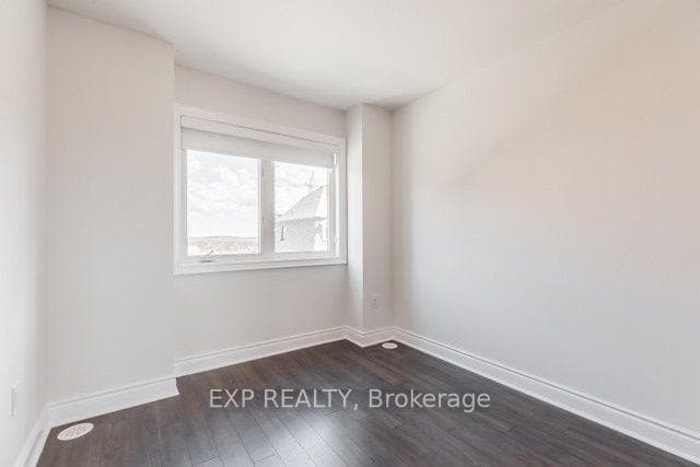 2420 Baronwood Drive Unit 14-03 photo 3