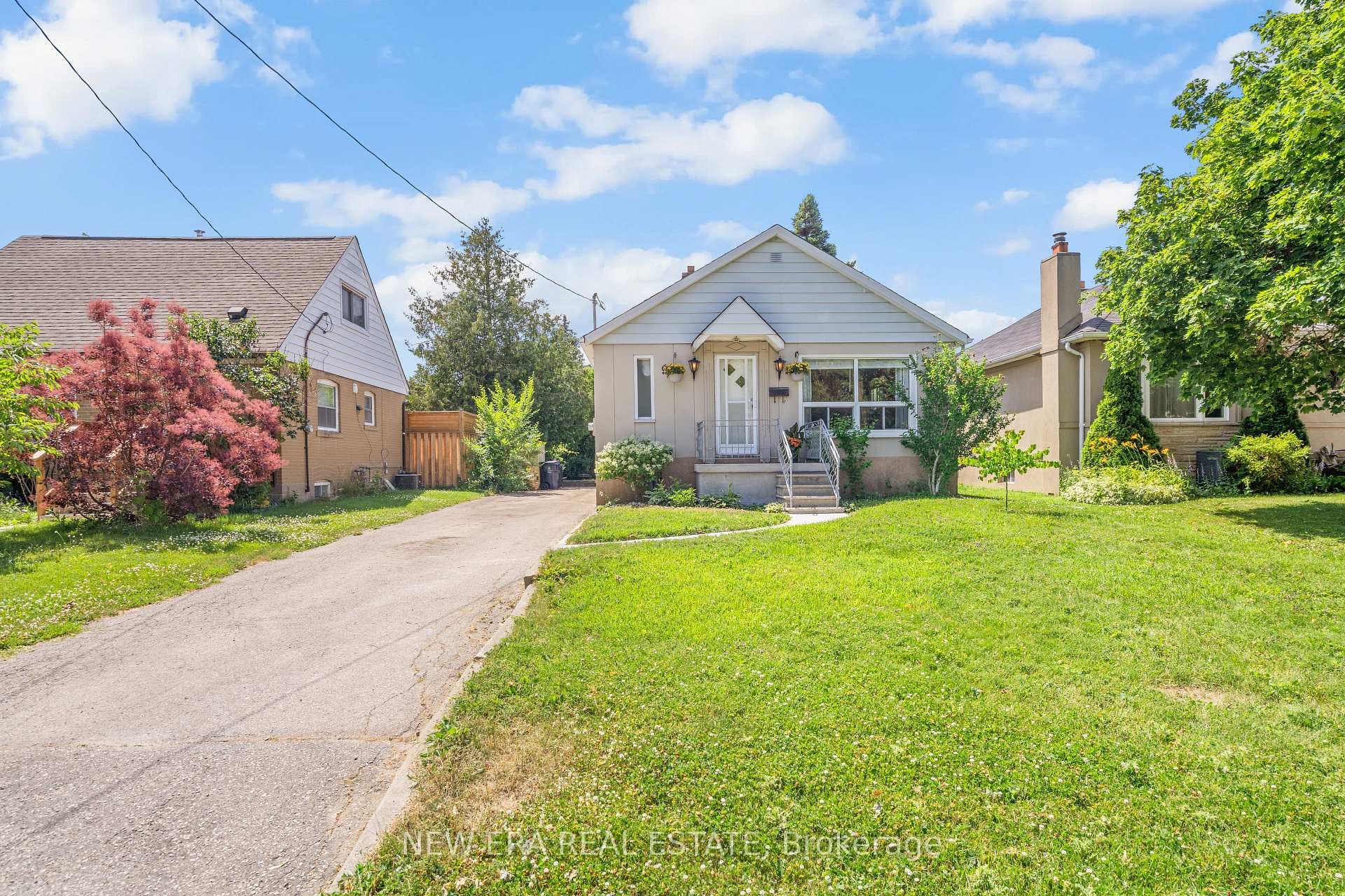91 Hadrian Drive photo 30