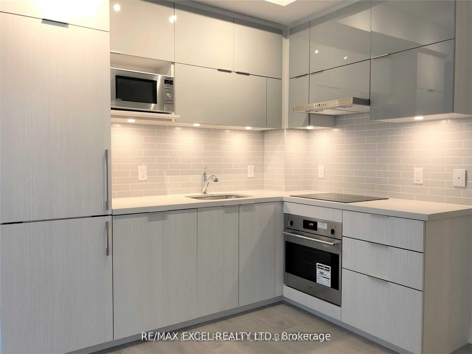 10 Rouge Valley Drive Unit 703A photo 4