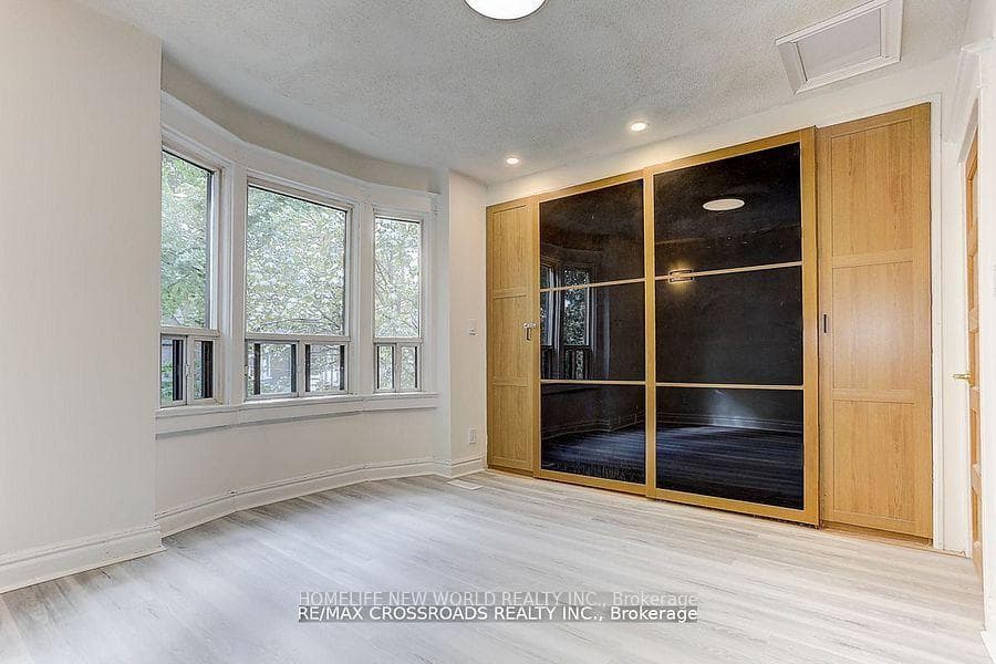 72 Ellsworth Avenue photo 11