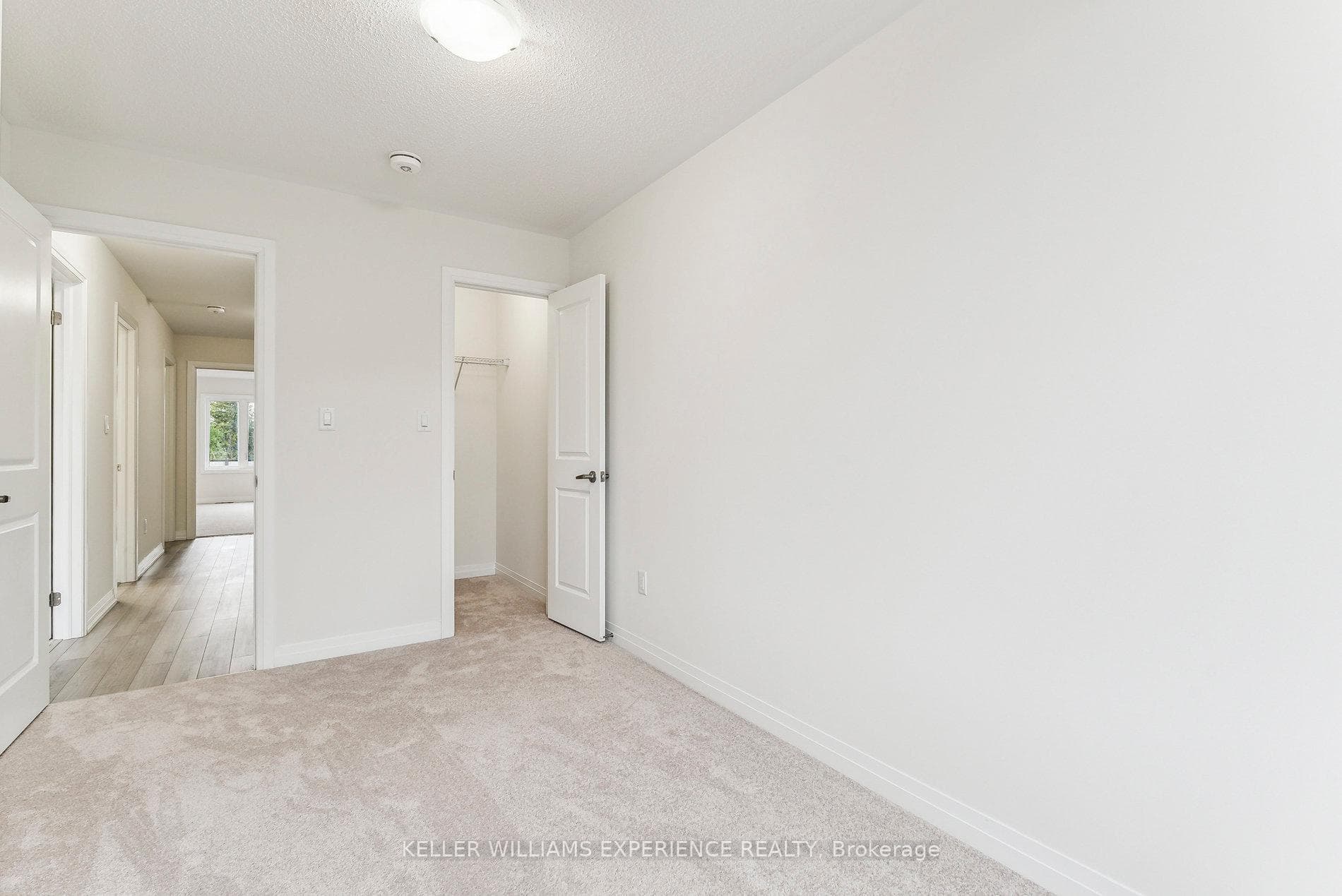 102 Turnberry Lane photo 19