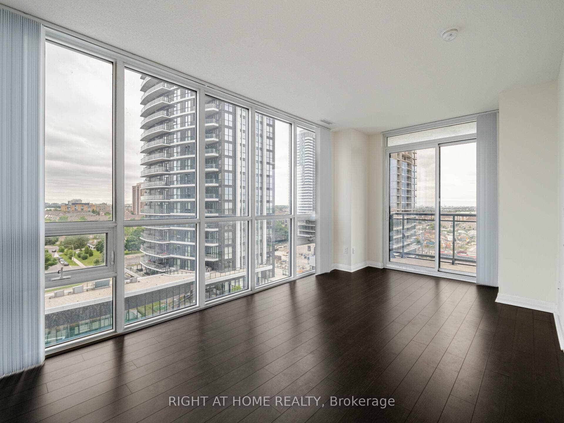 5033 Four Springs Avenue Unit 1017 photo 16