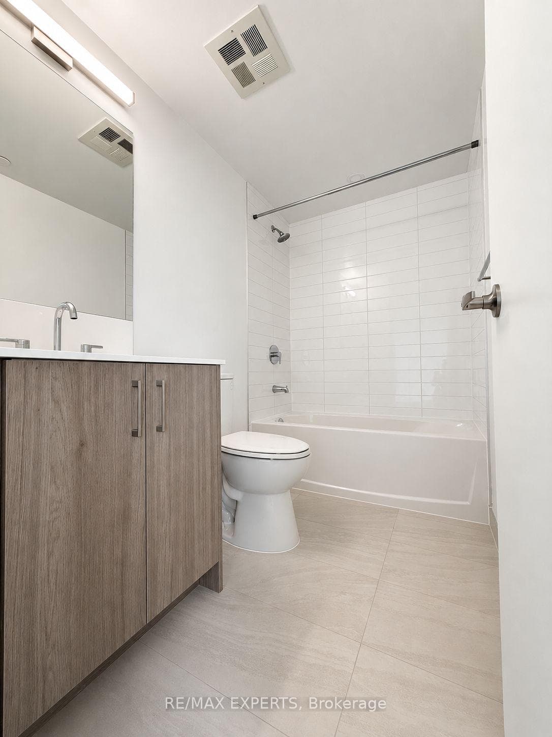 4010 Eglinton Avenue Unit 921 photo 17