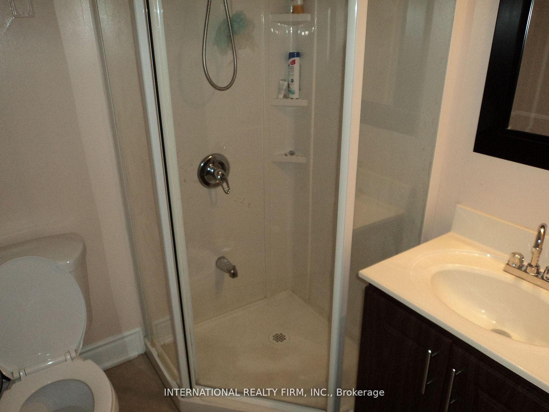 197 Dundas Street Unit 2B photo 6