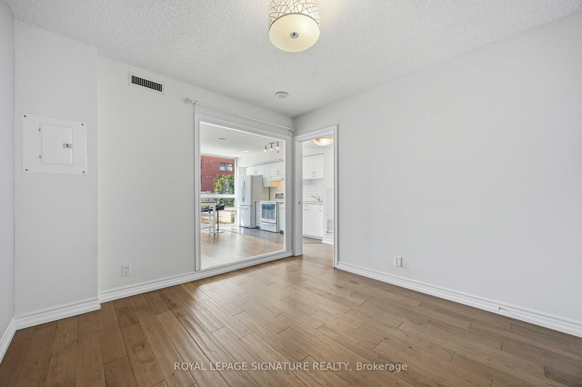 280 Donlands Avenue Unit 208 photo 16