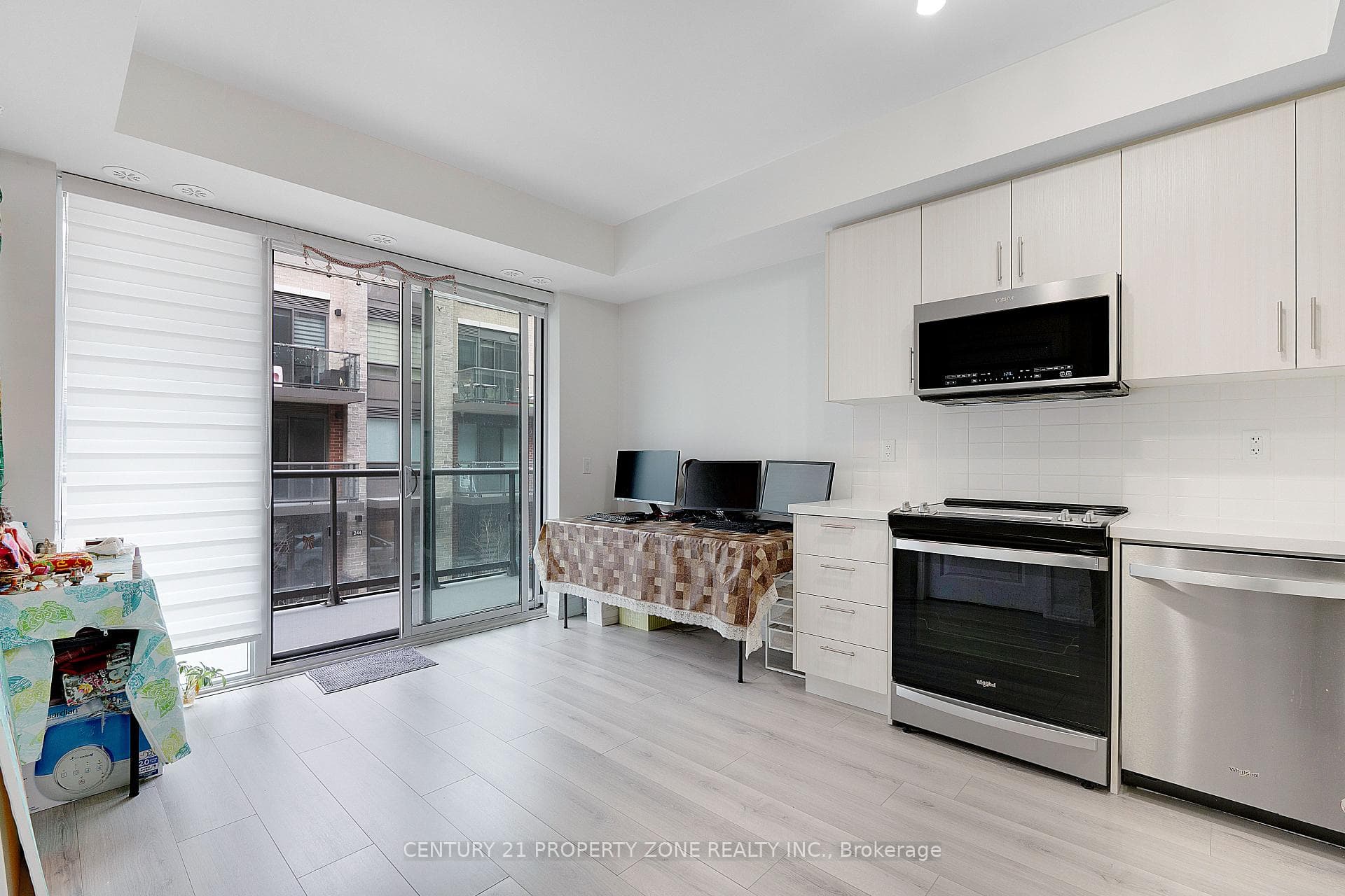 85 Attmar Drive Unit 226 photo 13