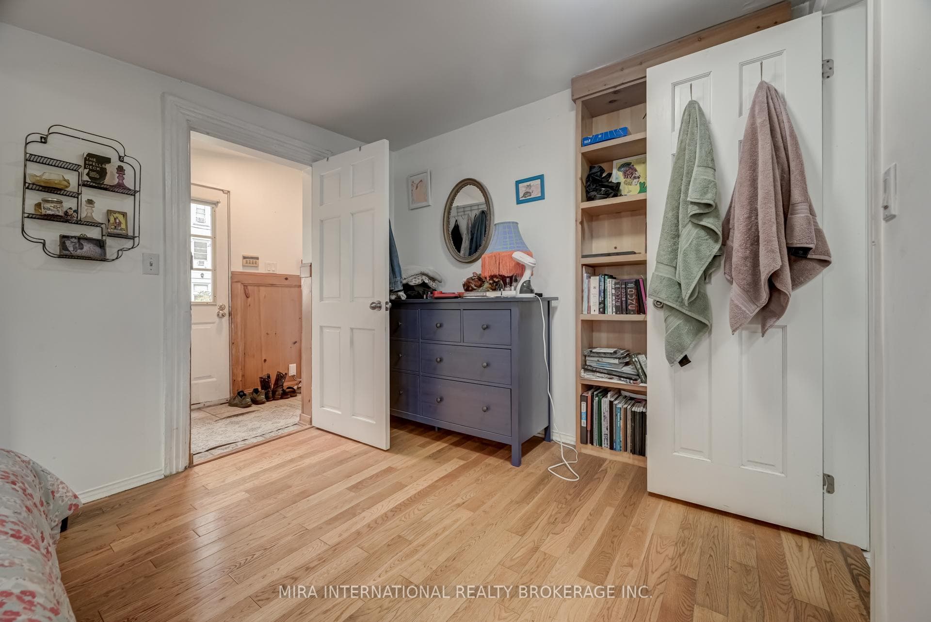60 Brock Avenue Unit 102 photo 14