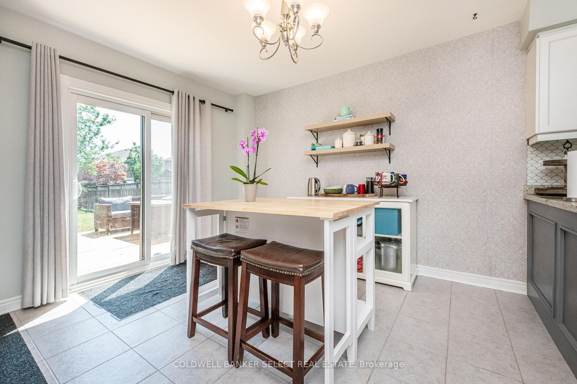 32 Coolspring Crescent photo 14