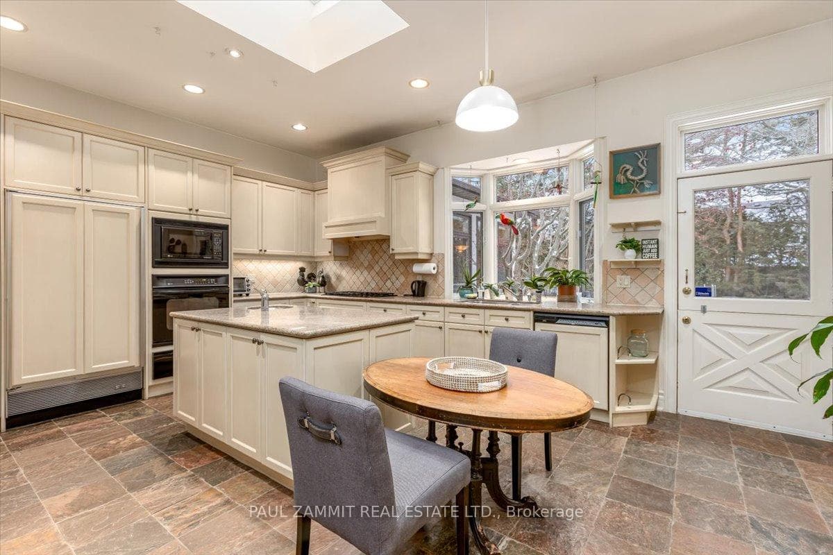 7 Hammok Crescent photo 13