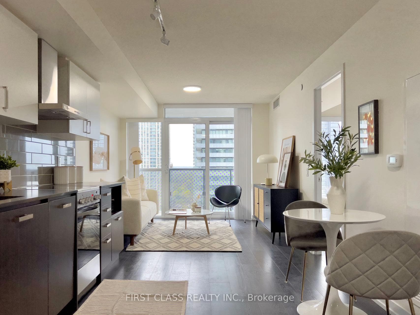125 Redpath Avenue Unit #2304 photo 4