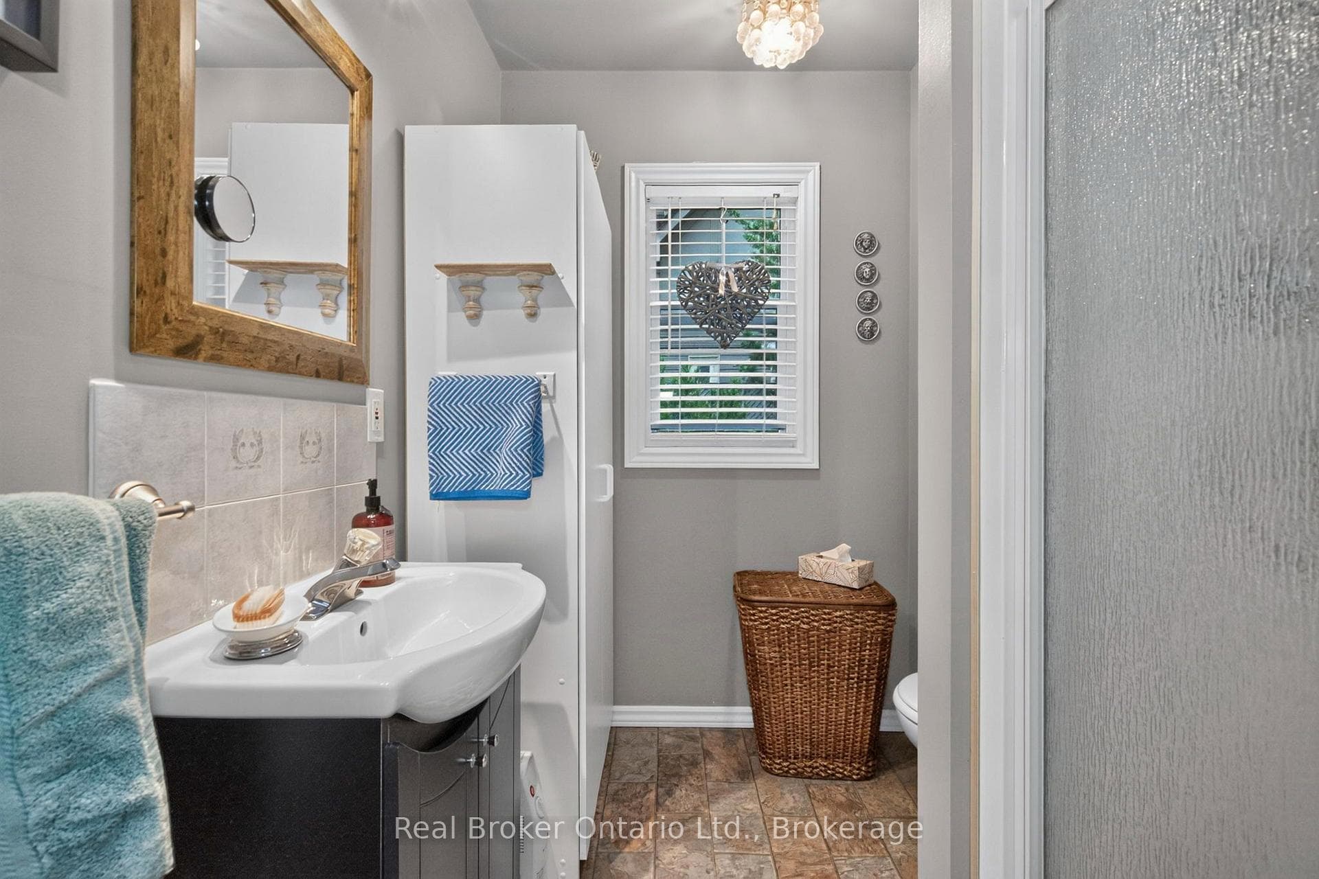 224 Tiny Beaches Road S Road photo 14