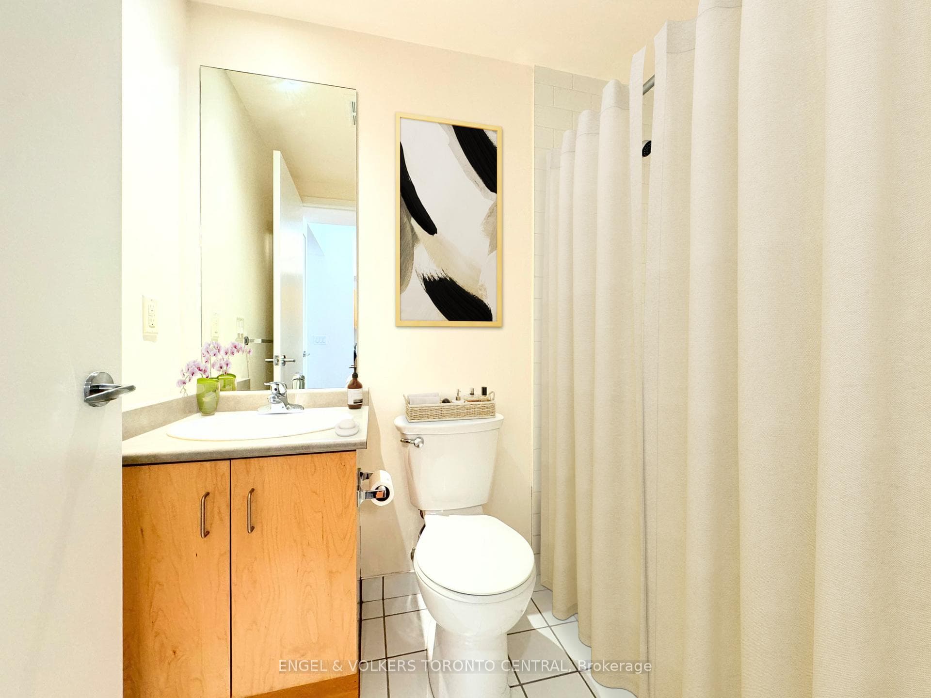 281 Mutual Street Unit 306 photo 8