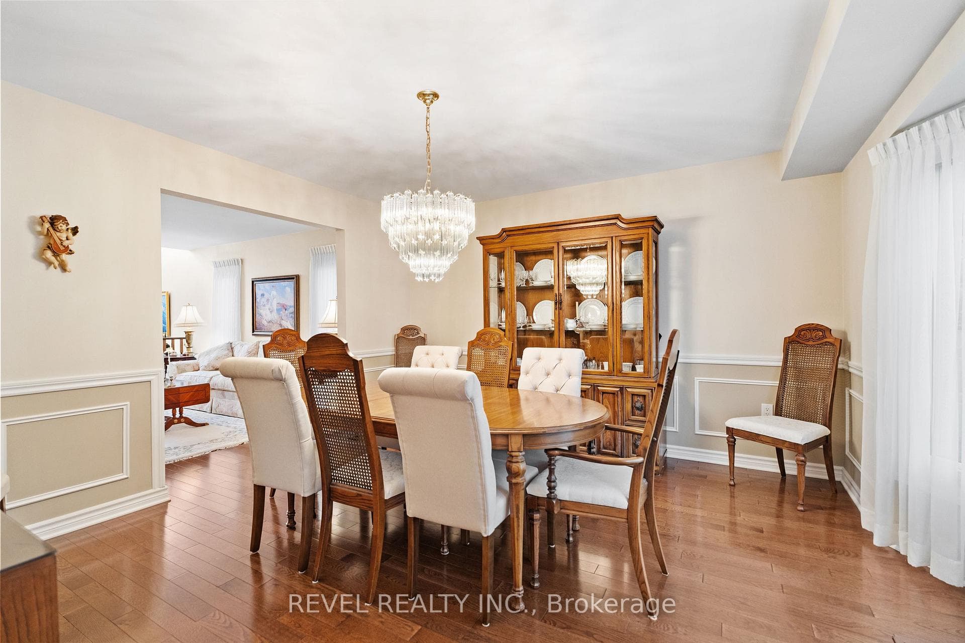 9 Meadowbrook Lane photo 11