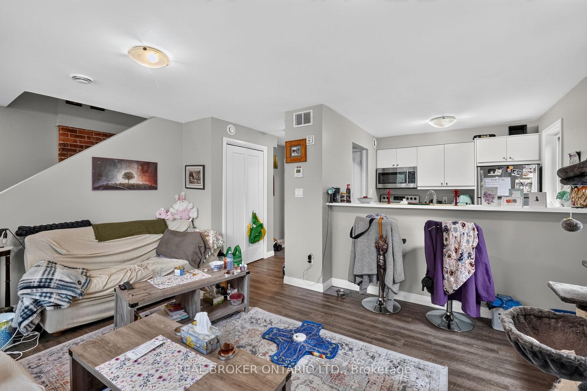 unit 202 - 1st storey
