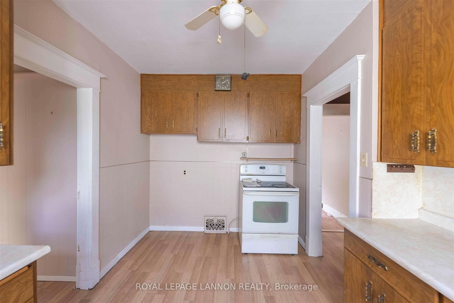 1428 Ridgeway Street photo 8