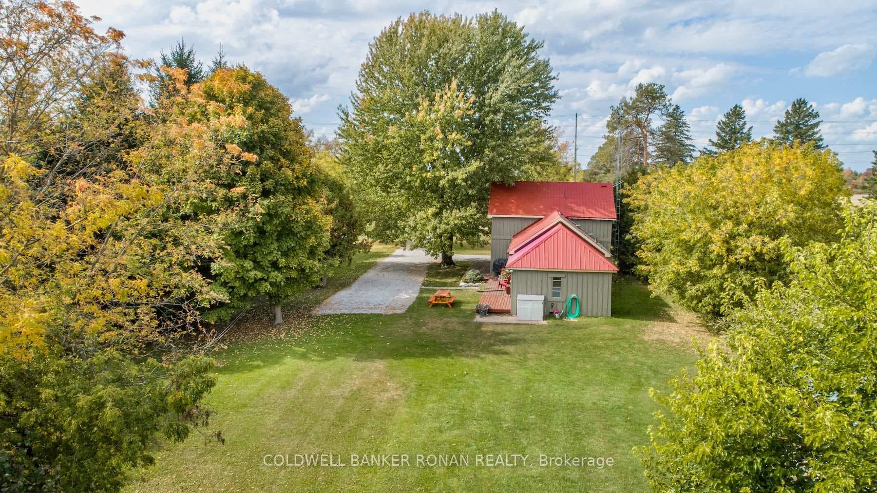 136 Denney Drive photo 29