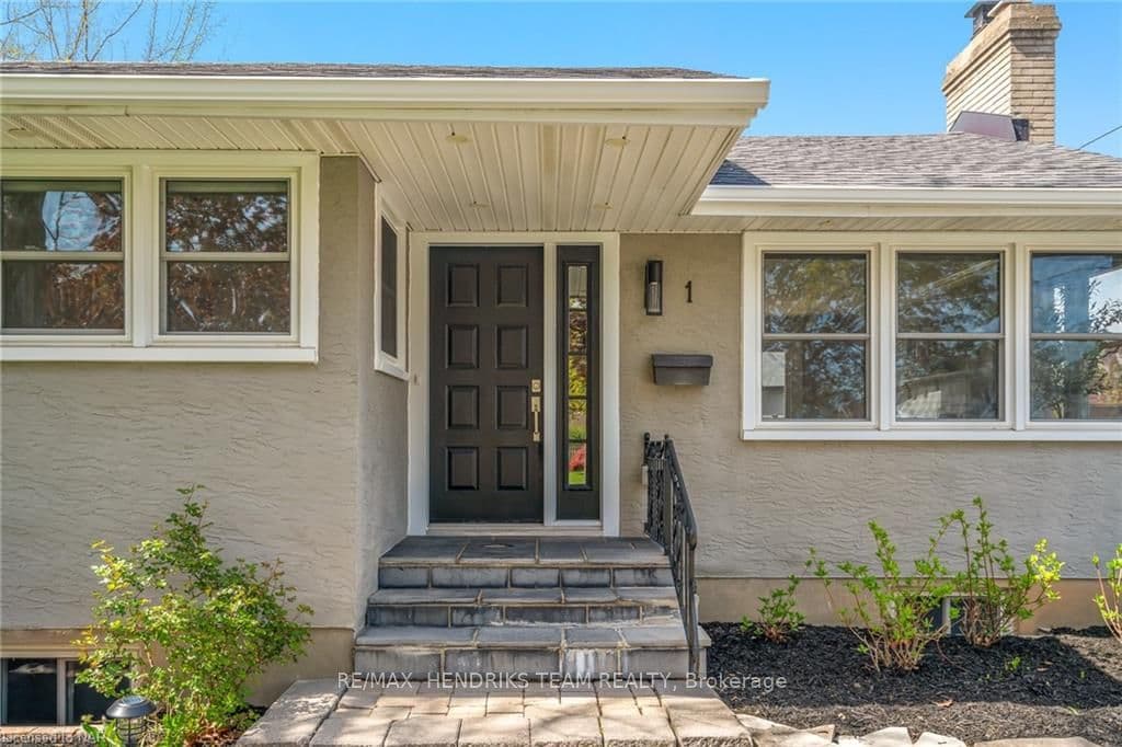 1 SUNNYSIDE Drive photo 4
