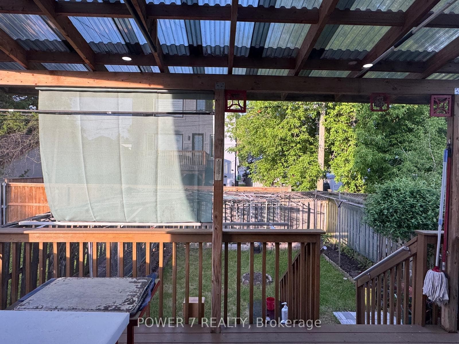 85B Maybourne Avenue photo 23