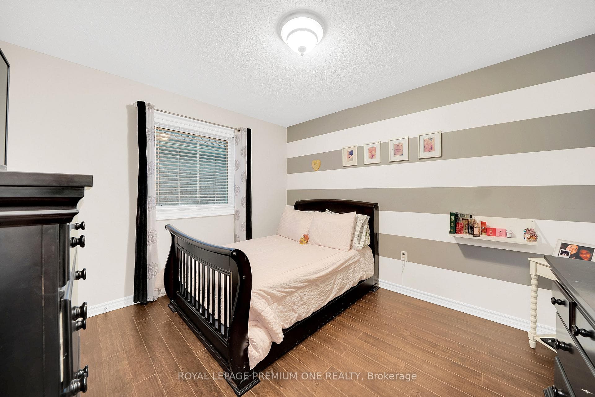 19 Taylor Court photo 15