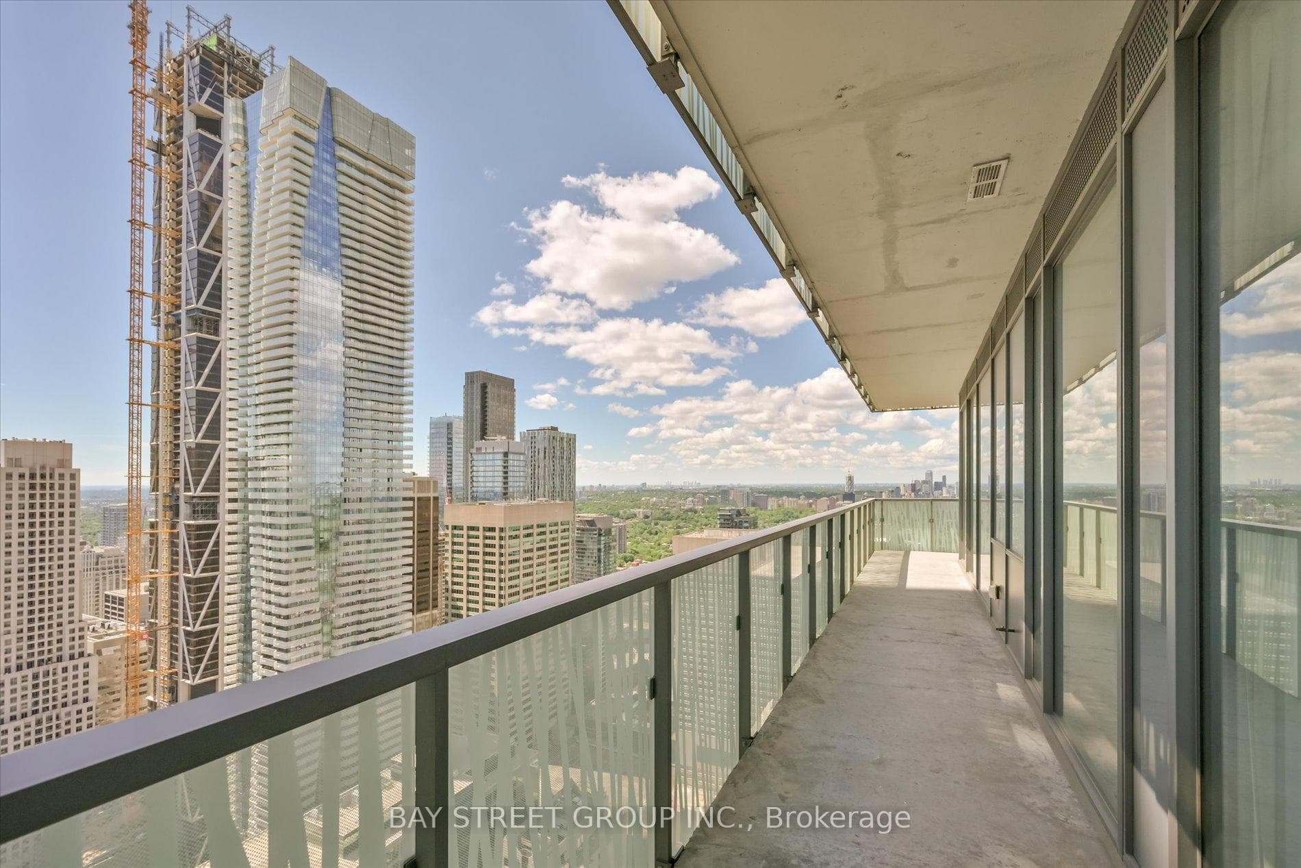 50 Charles Street Unit LPH4706 photo 28