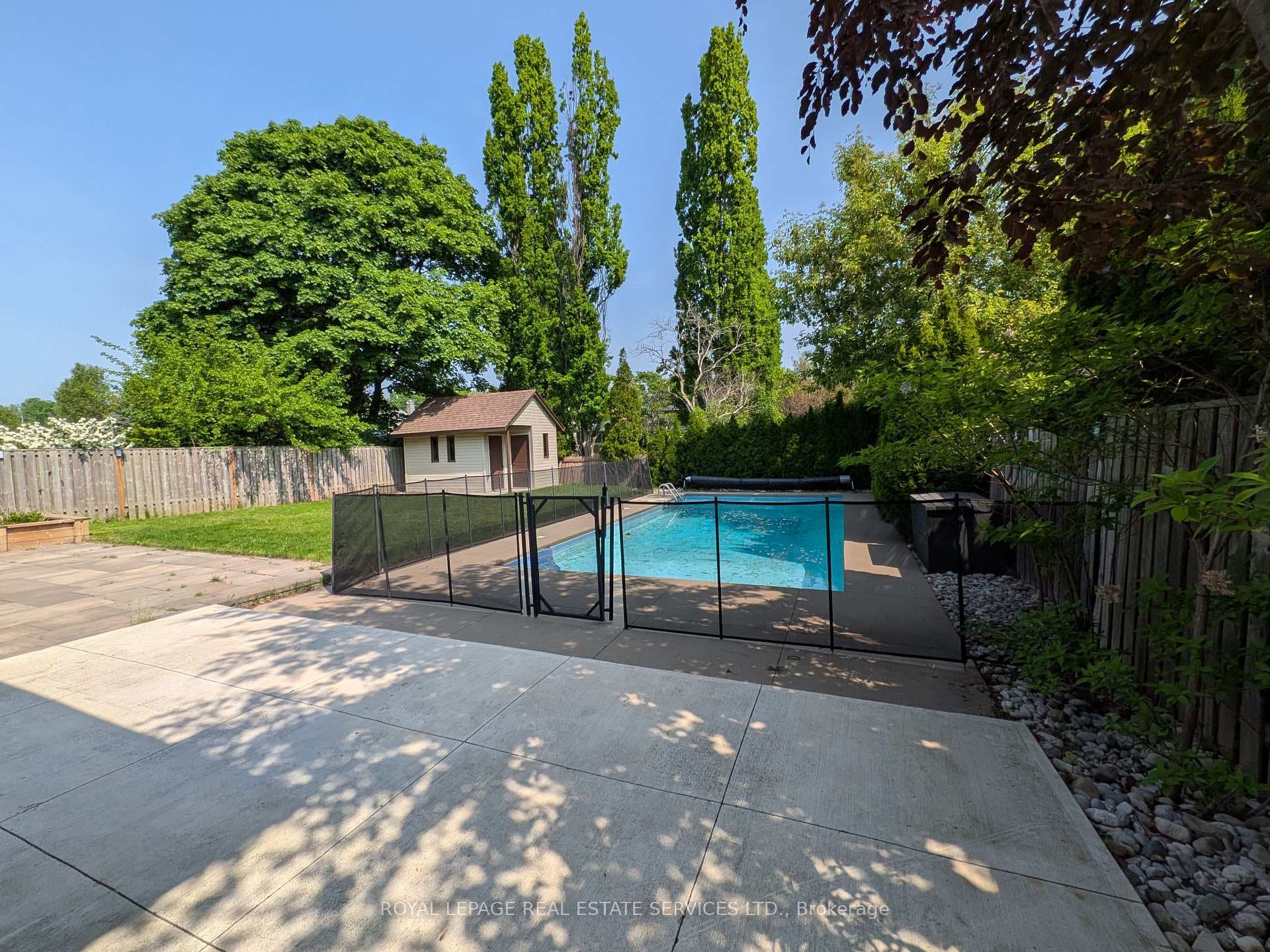 241 Sunrise Crescent photo 49
