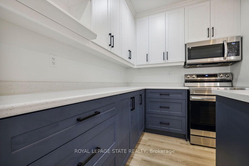 132 Prospect Street Unit 2 photo 4