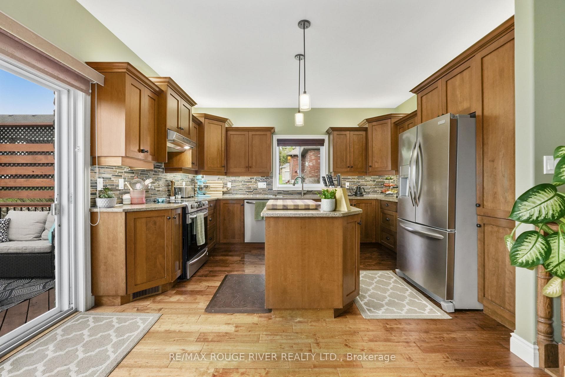 106 Pinnacle Street photo 20