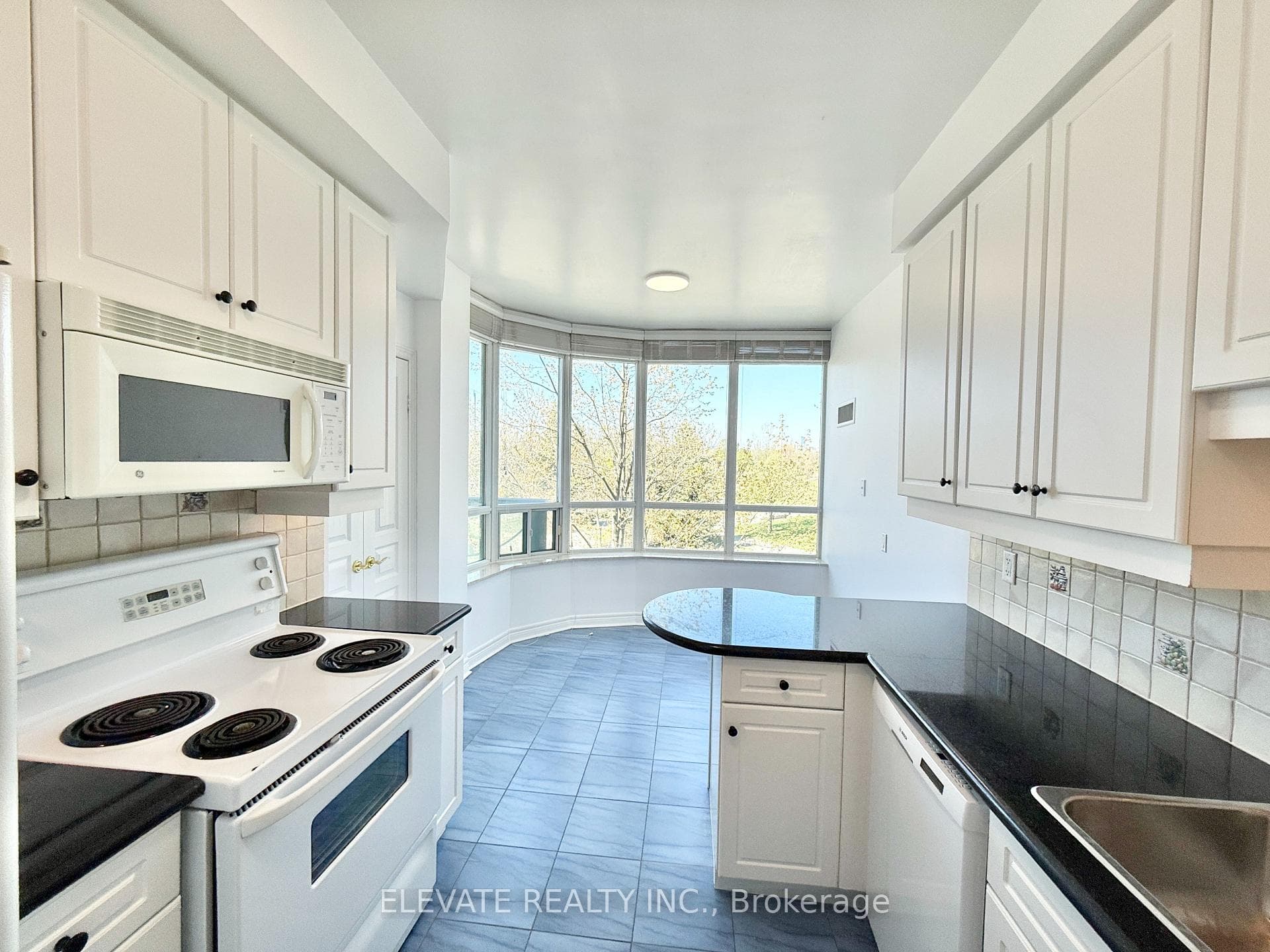 9 Boardwalk Drive Unit 217 photo 7