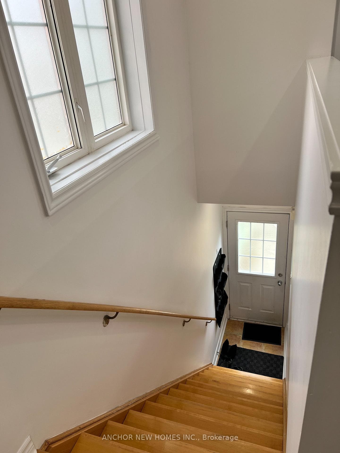 25 Northvale Road Unit (Coach House) photo 4