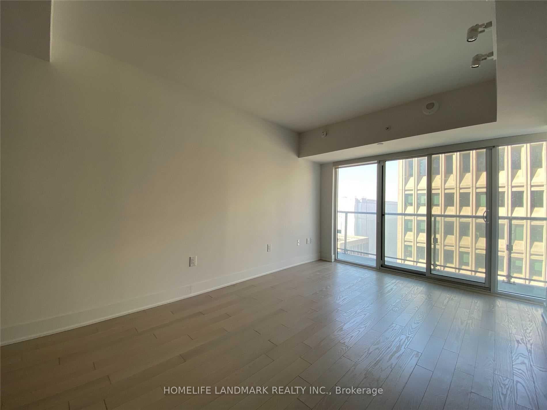 955 Bay Street Unit 1908 photo 2