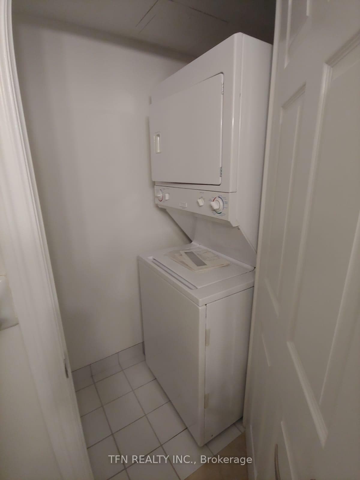 763 Bay Street Unit 1214 photo 6