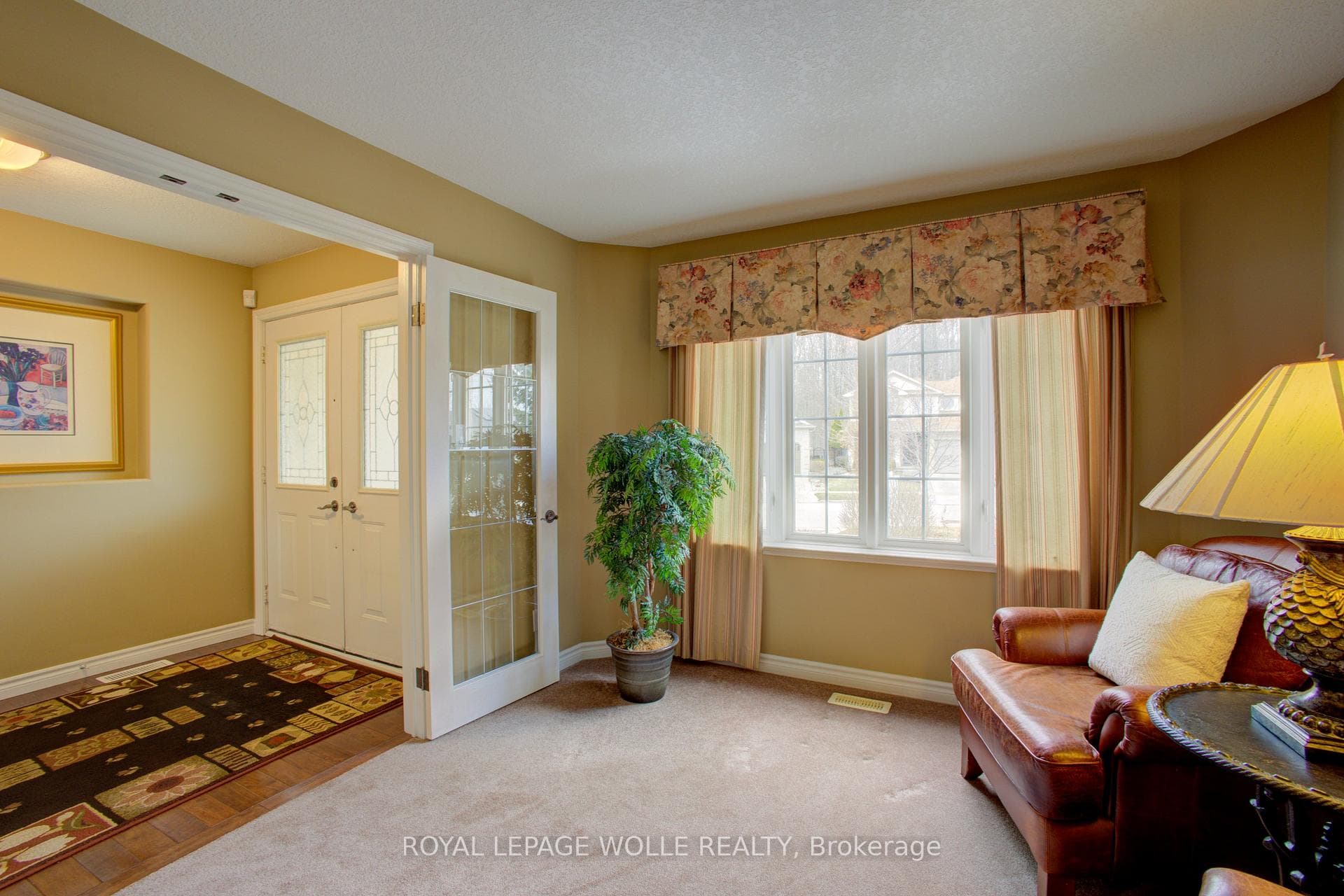 521 Starboard Crescent photo 8