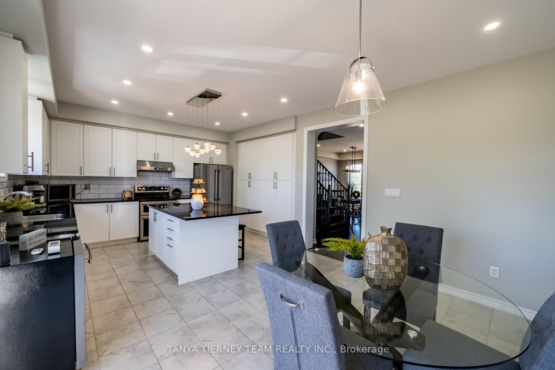 54 Westbury Way photo 15