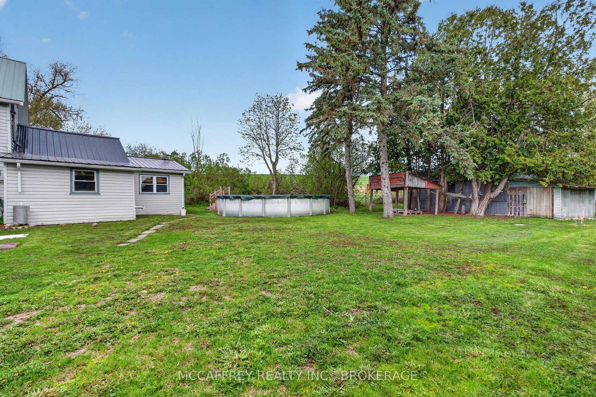 476 Hoards Road photo 32