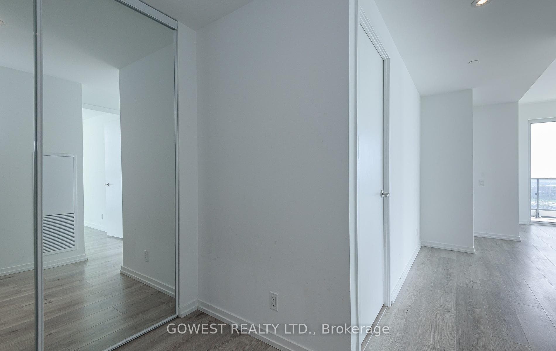 1000 Portage Parkway Unit 4810 photo 6