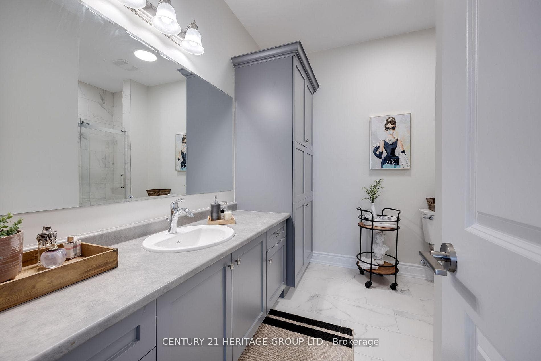 100 Summerhill Drive photo 17