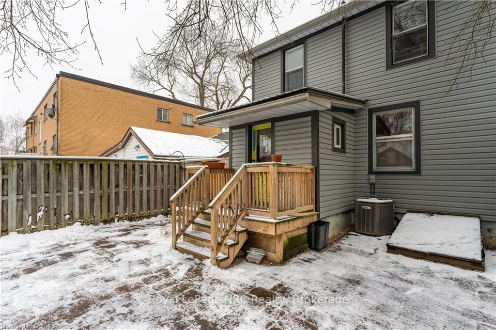 80 Maple Street photo 40