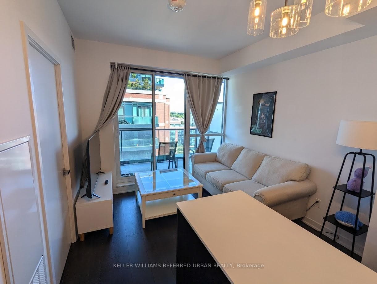 31 Tippett Road Unit 916 photo 7
