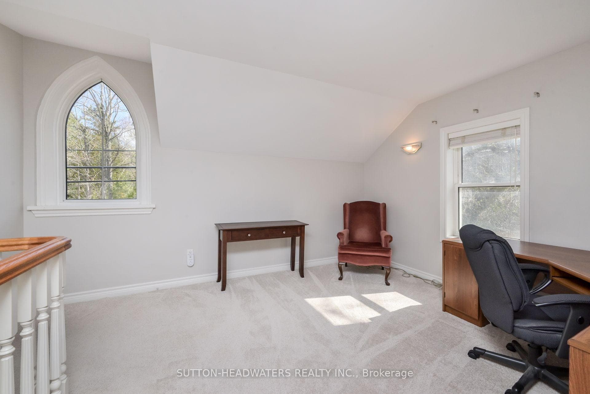 804 Forks Of The Credit Road photo 24