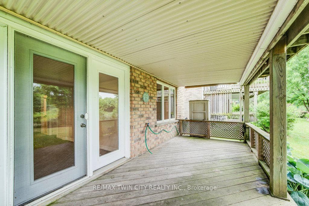 670 Salzburg Drive photo 36