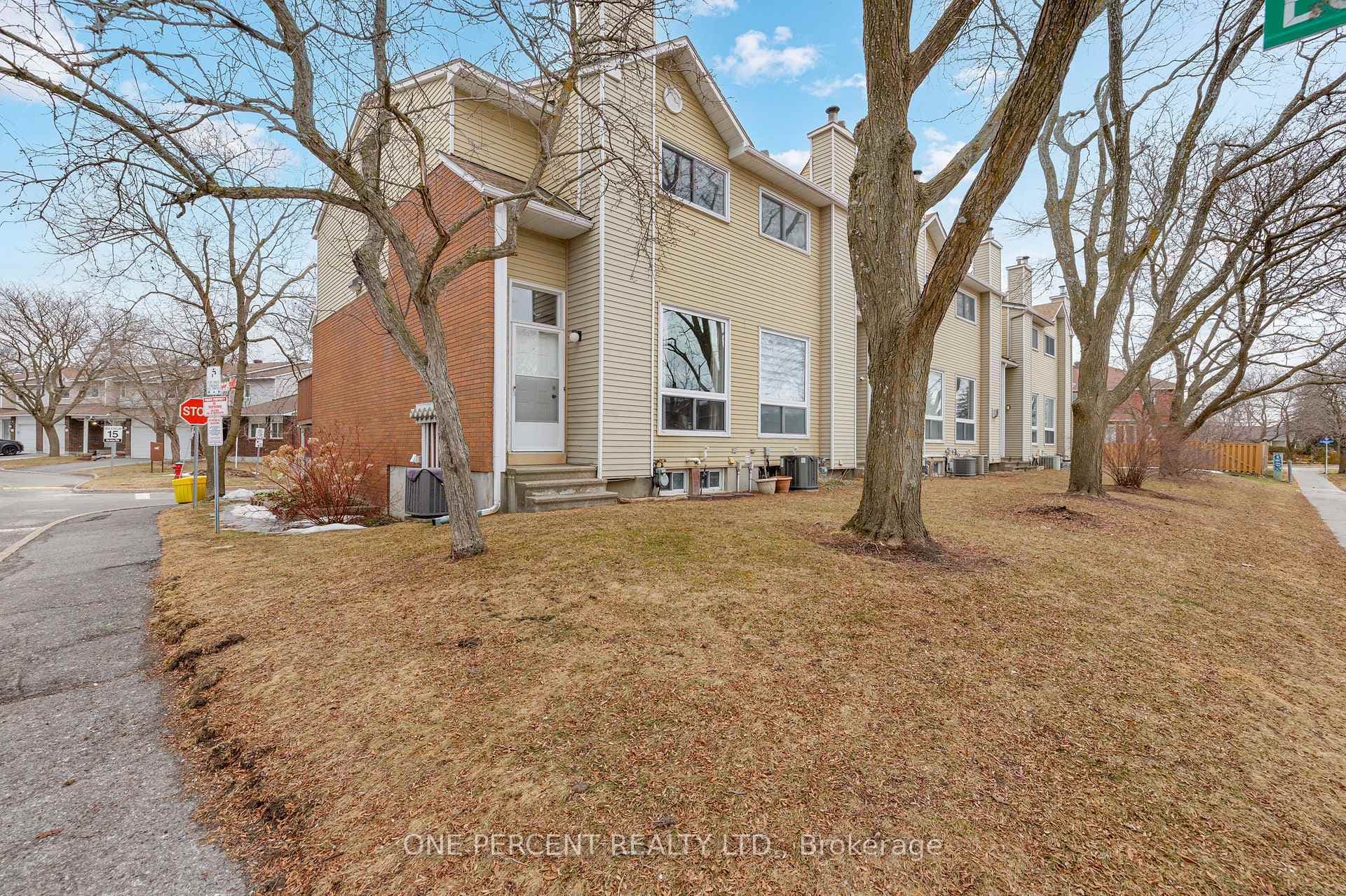 2 Esterlawn N/A Unit 19 photo 29