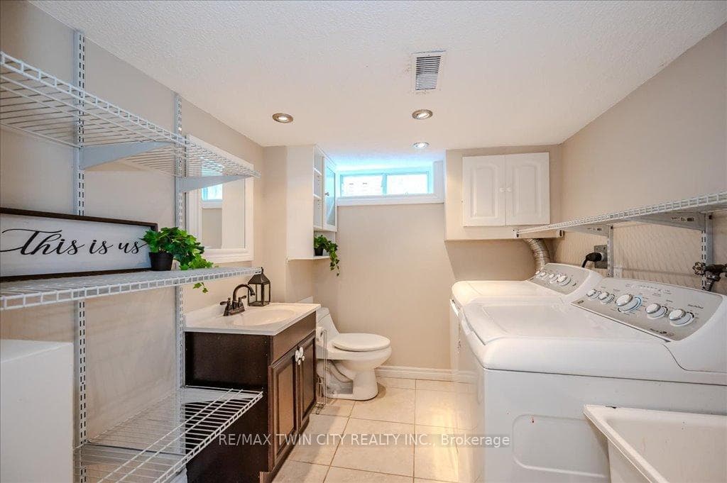 63 Markwood Drive photo 35