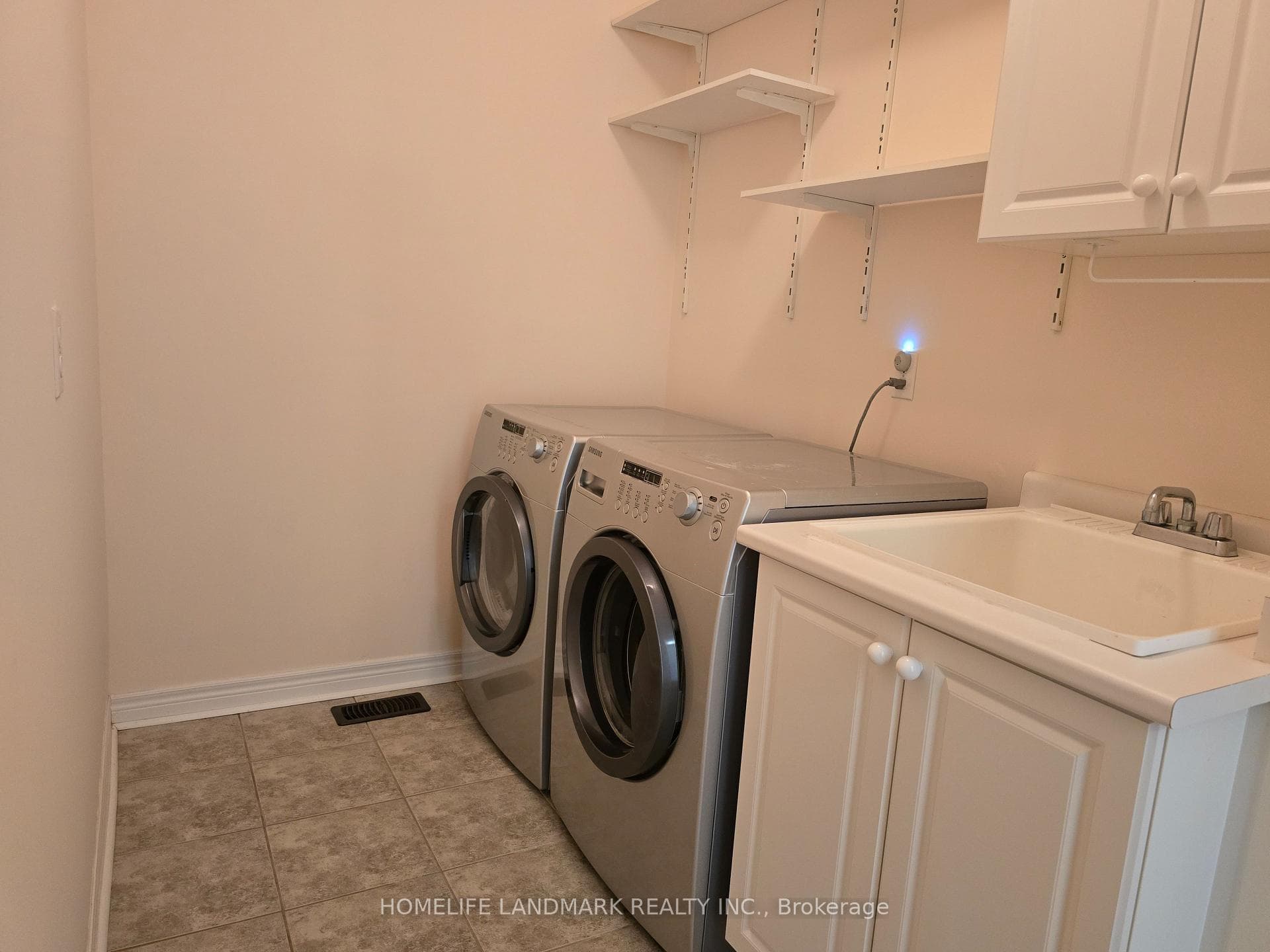 12 Dovetail Drive photo 20
