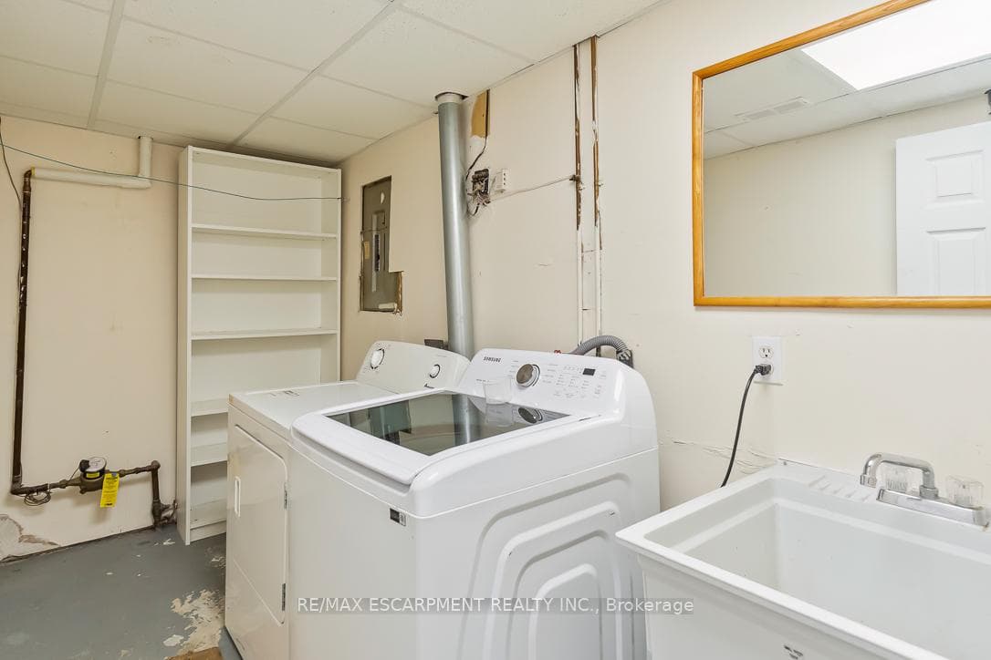 103 Bernice Crescent photo 23