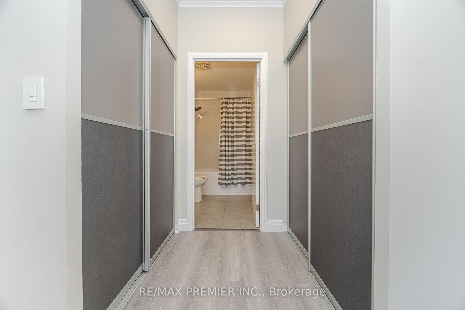 1005 King Street Unit 717 photo 16