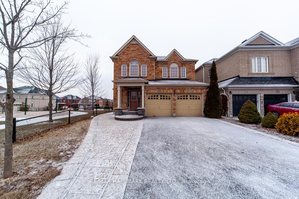 2 Decourcy-Ireland Circle Unit Bsmt photo 5