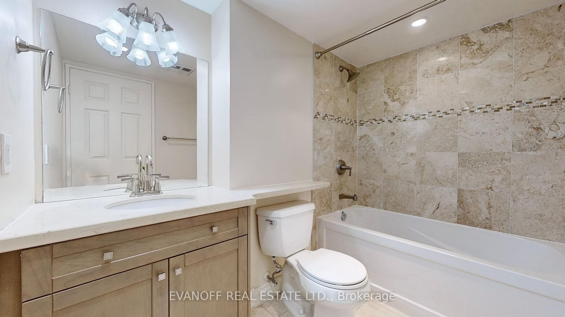 20 Guildwood Parkway Unit 607 photo 27