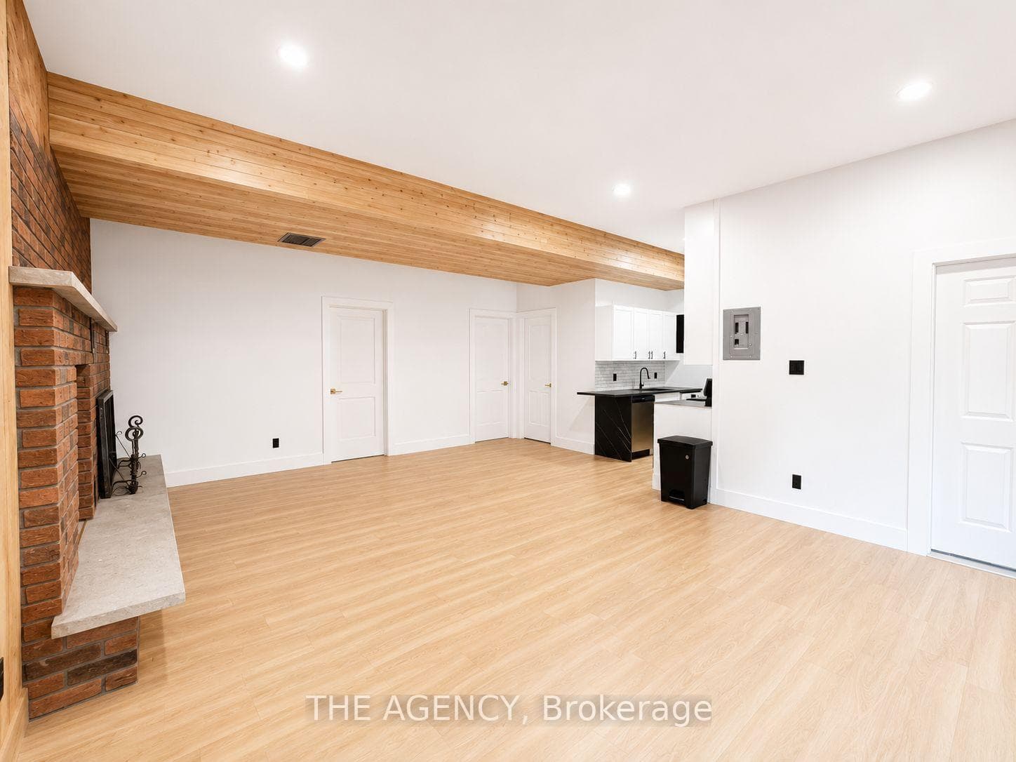 15415 Jane Street Unit Basement photo 10
