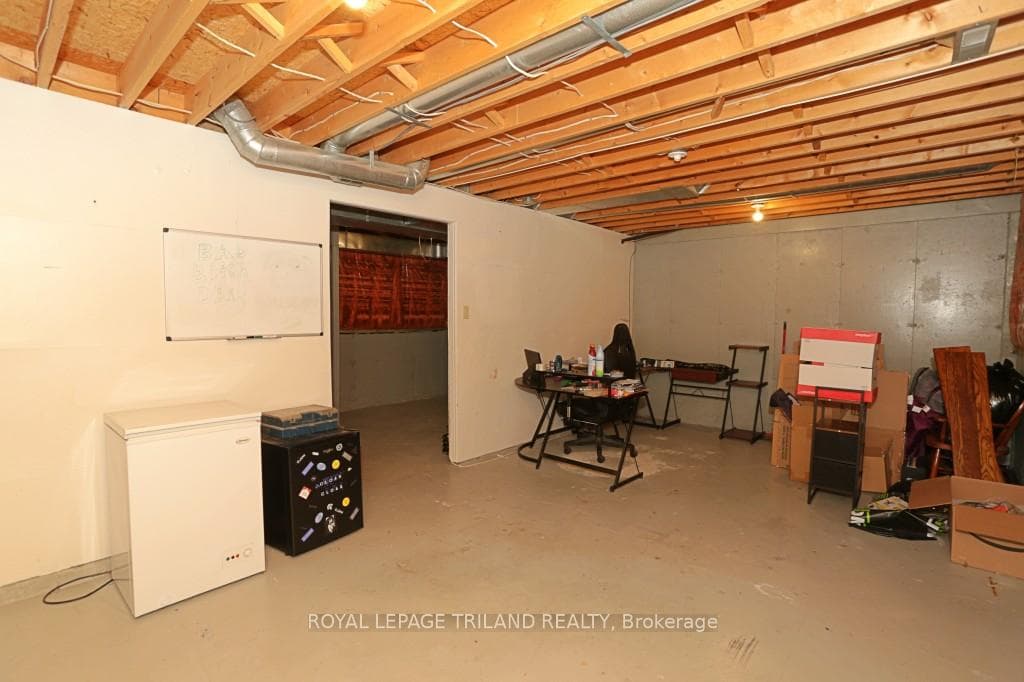 131 Bonaventure Drive Unit 2 photo 21